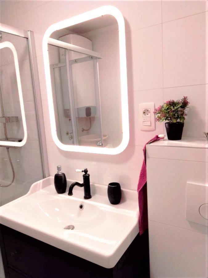 Charming Apartment N - Experience Zadar Your Way ภายนอก รูปภาพ
